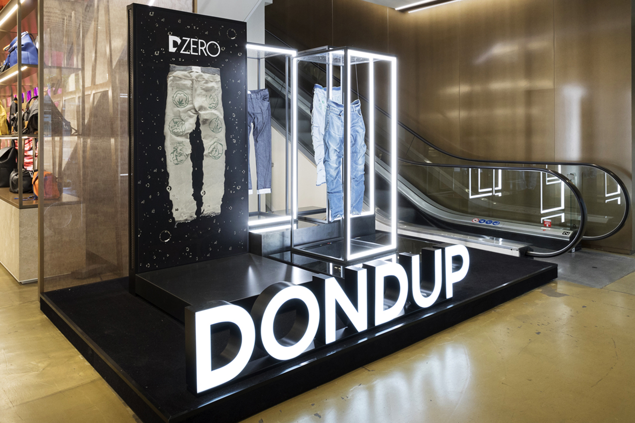 DONDUP / EL CORTE INGLES — Showcase Installation & Shop-in-Shop Showcase Installation & Shop-in-Shop image 3