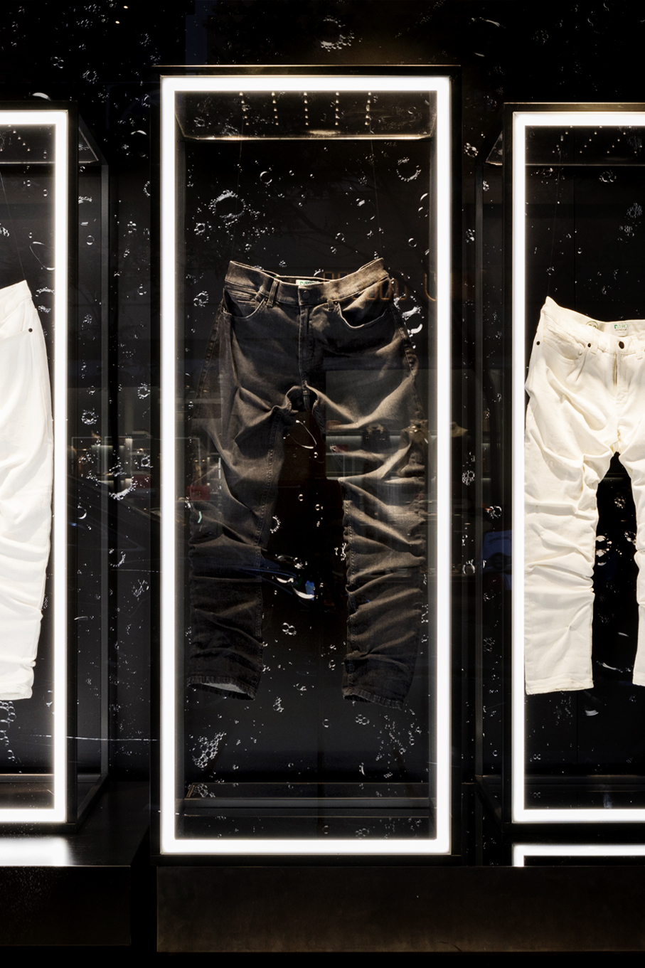 DONDUP / EL CORTE INGLES — Showcase Installation & Shop-in-Shop Showcase Installation & Shop-in-Shop image 4