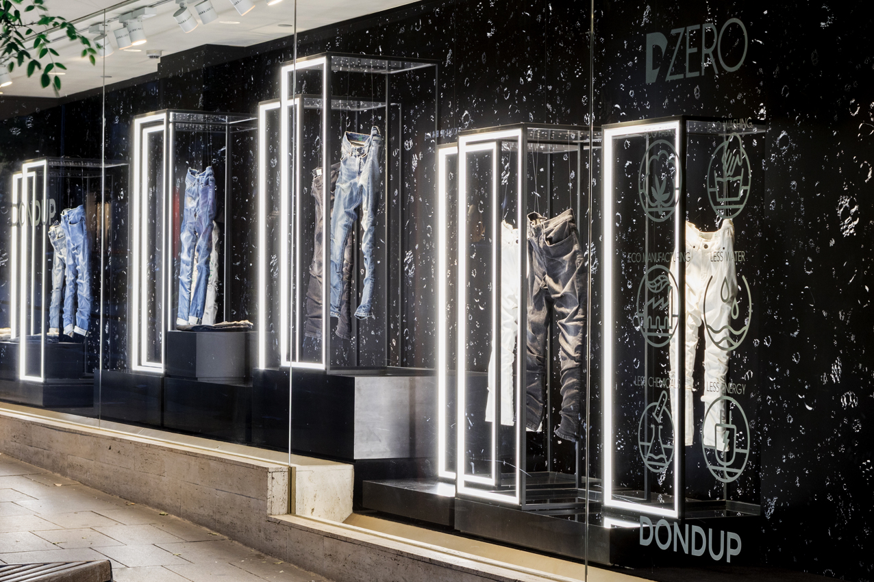 DONDUP / EL CORTE INGLES — Showcase Installation & Shop-in-Shop Showcase Installation & Shop-in-Shop image 9