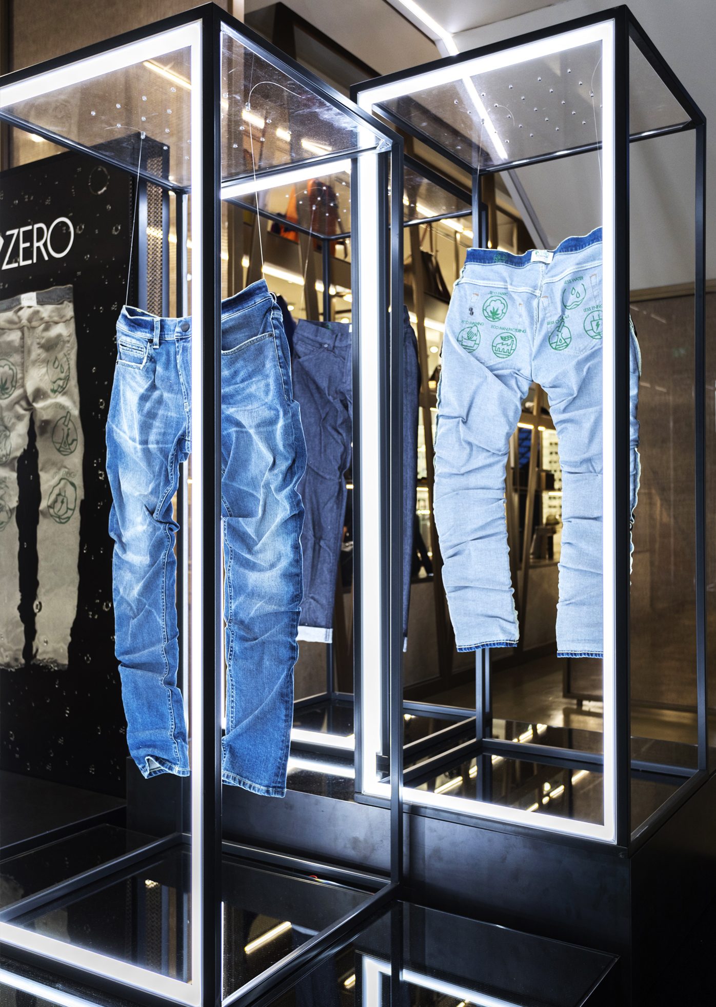 DONDUP / EL CORTE INGLES — Showcase Installation & Shop-in-Shop Showcase Installation & Shop-in-Shop image 1